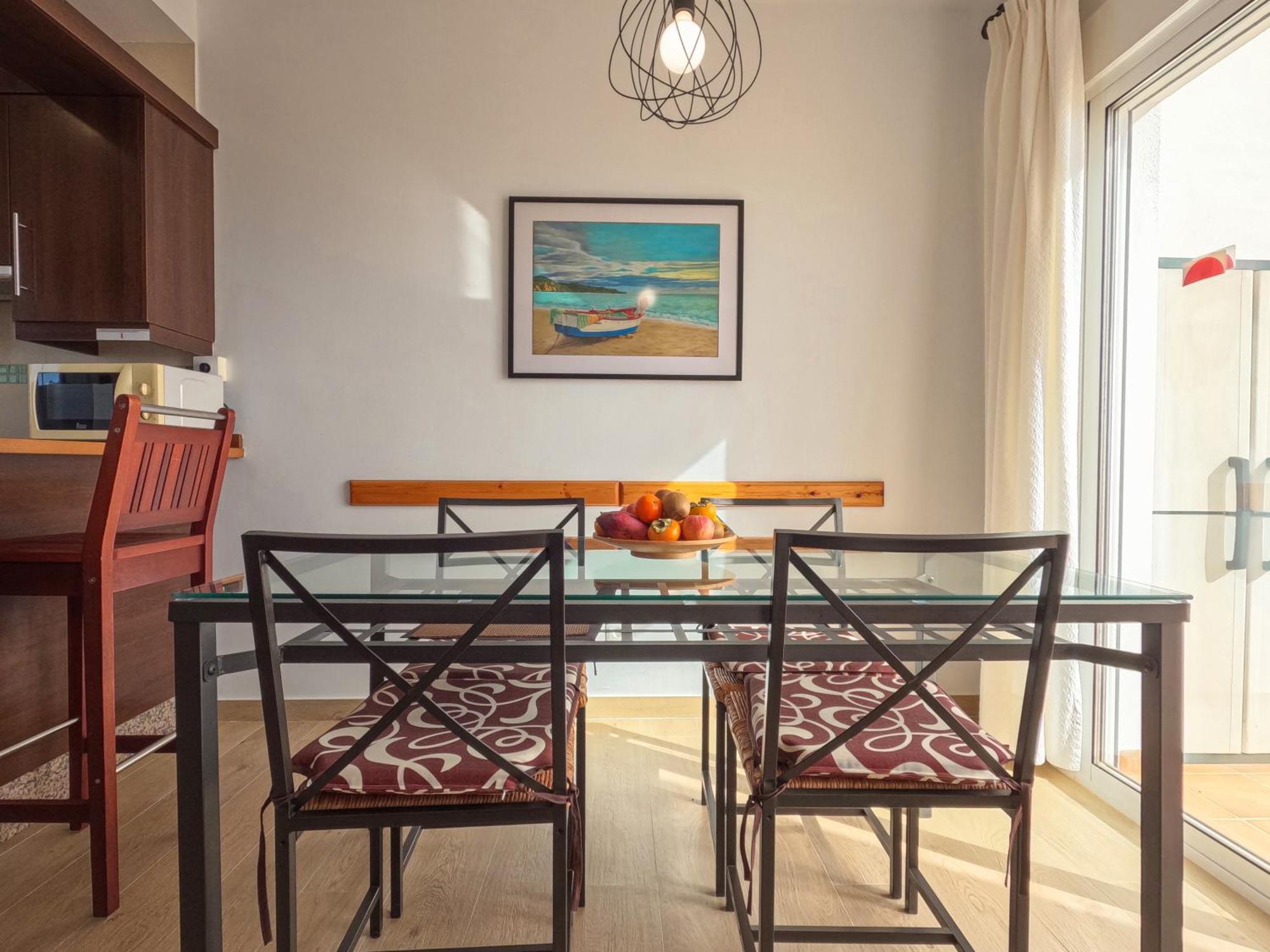 Apartamentos Chimenea 内尔哈 外观 照片